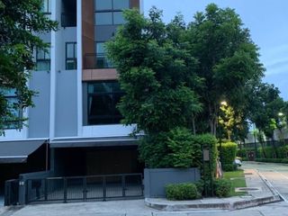 Продажа 3 спальни таунхаус в Суан Луанг, Бангкок