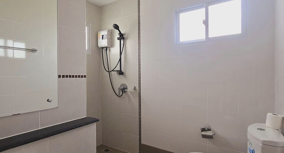 Haus zur Miete mit 3 Zimmer in Mueang Phuket, Phuket