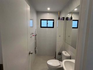 For rent 4 bedrooms house in Khlong Sam Wa, Bangkok