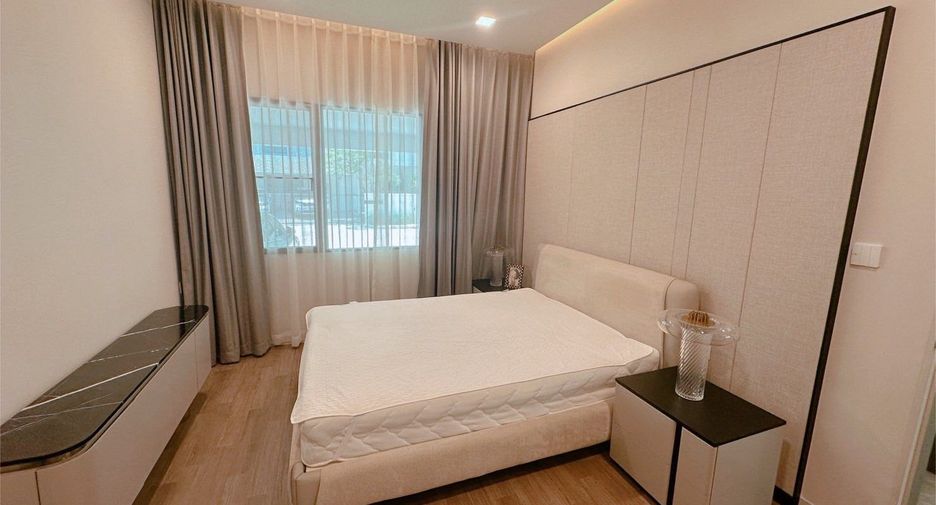 For sale and for rent 4 bedrooms house in Bang Phli, Samut Prakan