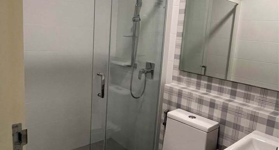 For rent 3 bedrooms townhouse in Prawet, Bangkok
