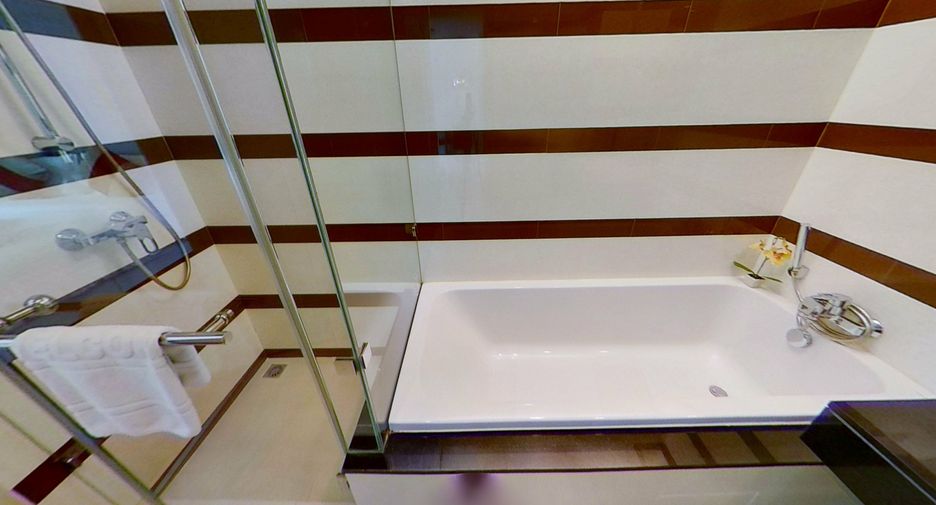 For rent 1 bed condo in Watthana, Bangkok