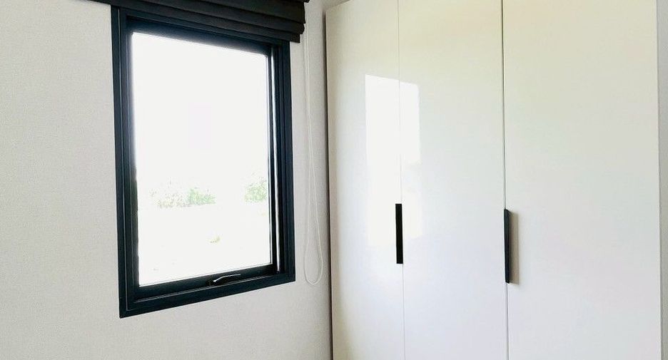 Haus zur Miete mit 3 Zimmer in Bang Phli, Samut Prakan