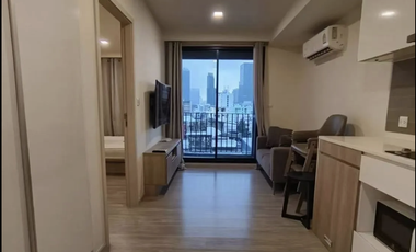Wohnung zur Miete mit Studio in Huai Khwang, Bangkok