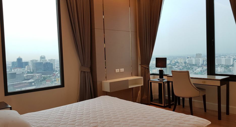 For rent 2 bedrooms condo in Chatuchak, Bangkok