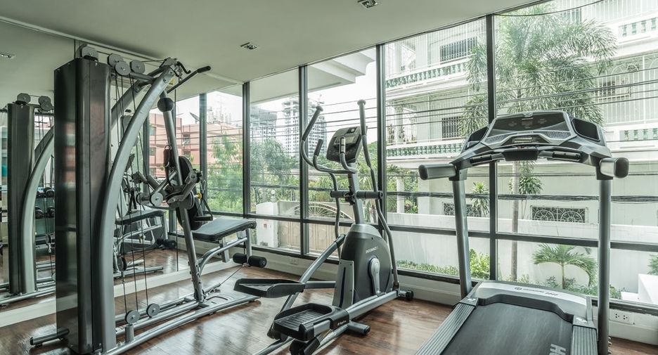 For sale 1 bed condo in Mueang Samut Prakan, Samut Prakan