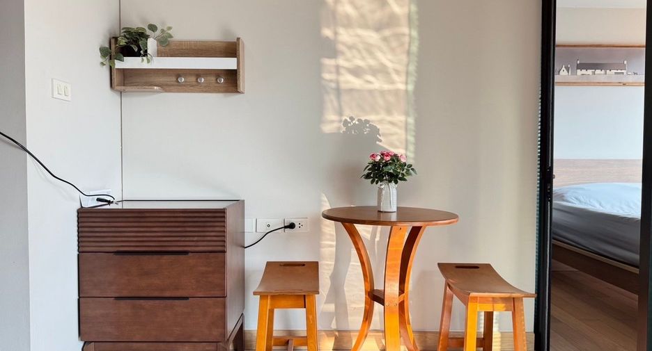 For rent 1 bed condo in Khlong Toei, Bangkok