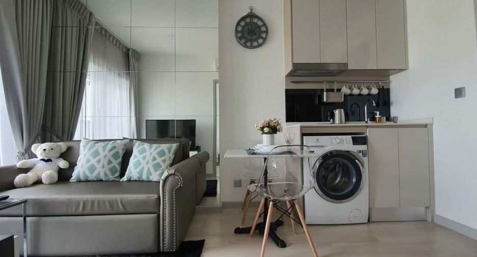 For rent 1 bed condo in Sathon, Bangkok