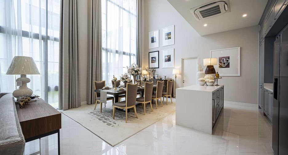 For sale and for rent 4 bedrooms house in Bang Kapi, Bangkok