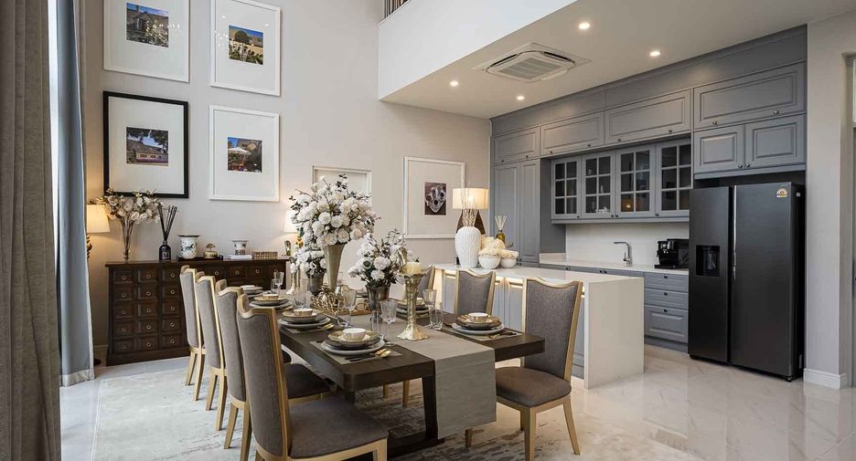 For sale and for rent 4 bedrooms house in Bang Kapi, Bangkok