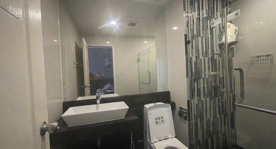 For sale and for rent 1 bed condo in Sathon, Bangkok