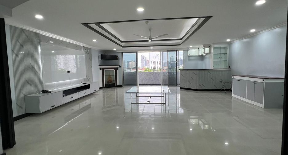 ขาย 4 ห้องนอน คอนโด ใน วัฒนา, กรุงเทพฯ