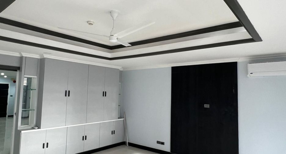 ขาย 4 ห้องนอน คอนโด ใน วัฒนา, กรุงเทพฯ