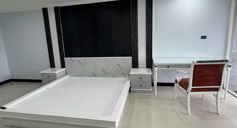 ขาย 4 ห้องนอน คอนโด ใน วัฒนา, กรุงเทพฯ