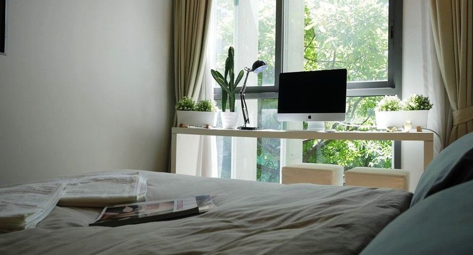 For rent 2 bedrooms condo in Watthana, Bangkok
