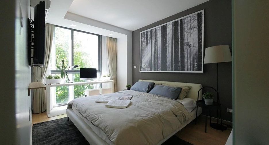 For rent 2 bedrooms condo in Watthana, Bangkok