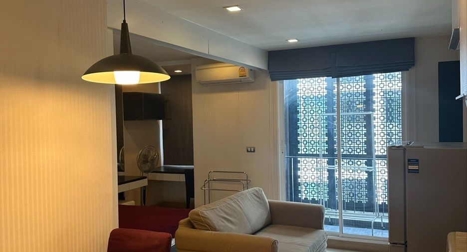 For sale 1 bed condo in Khlong Toei, Bangkok