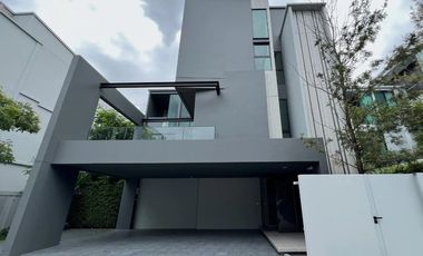 出租 4 卧室 独立屋 在 Saphan Sung, 曼谷