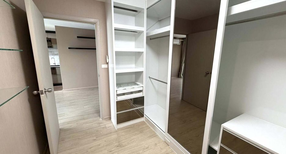 À vendre 1 chambre condo à Bang Na, Bangkok
