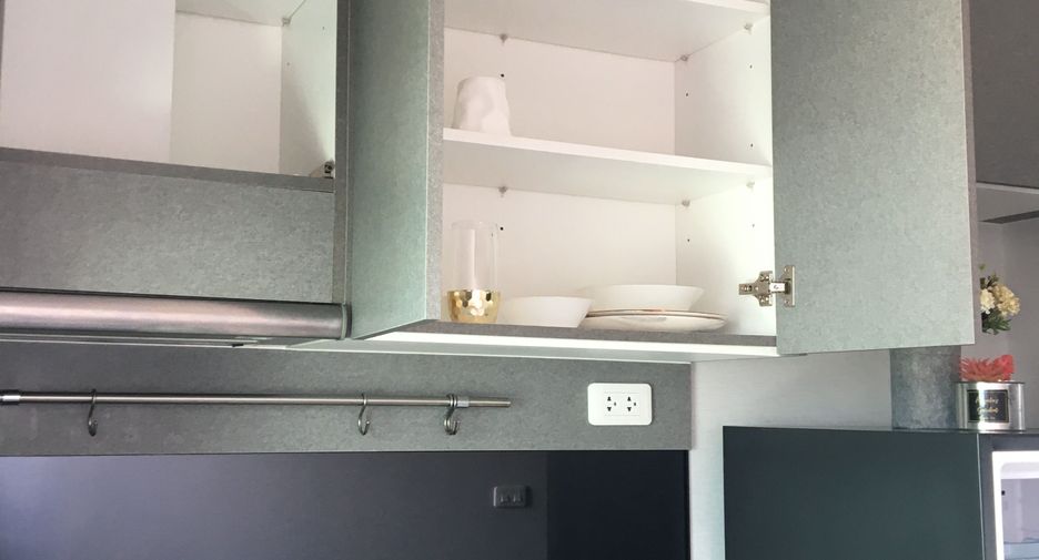 For rent 1 bed condo in Phra Khanong, Bangkok