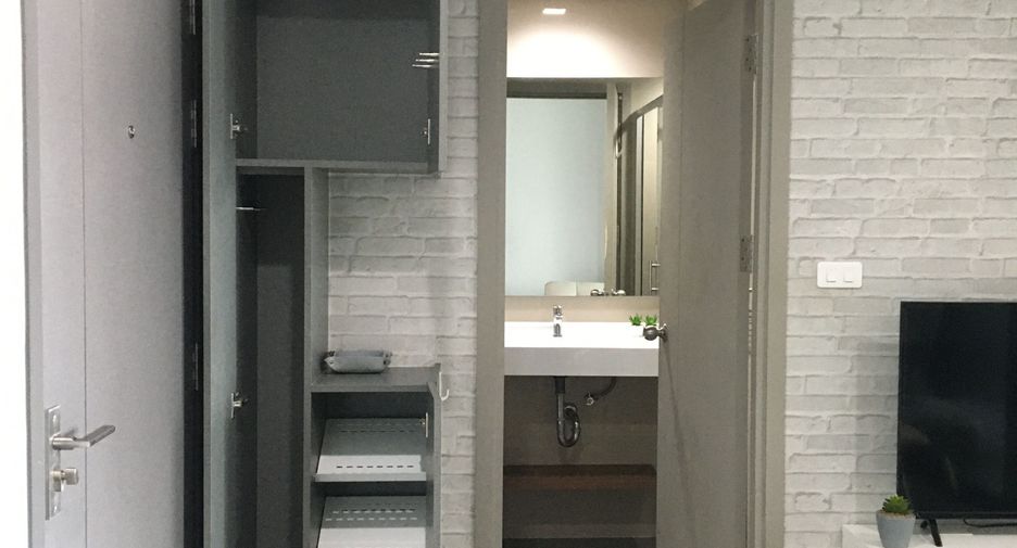 For rent 1 bed condo in Phra Khanong, Bangkok