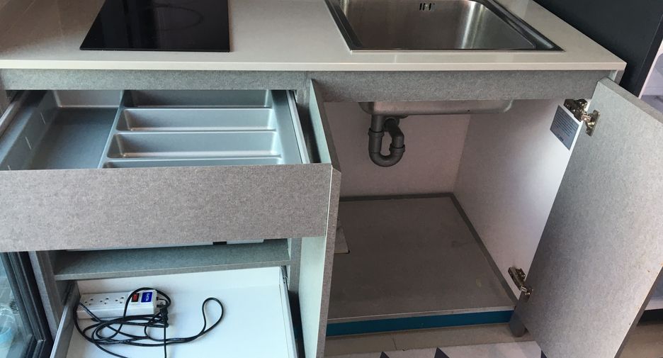For rent 1 bed condo in Phra Khanong, Bangkok