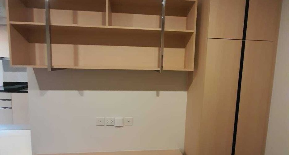 For rent 1 bed condo in Yan Nawa, Bangkok