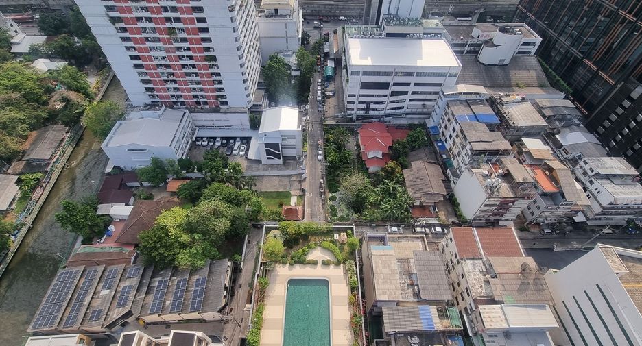 Wohnung zum Kauf mit 4 Zimmer in Lat Phrao, Bangkok