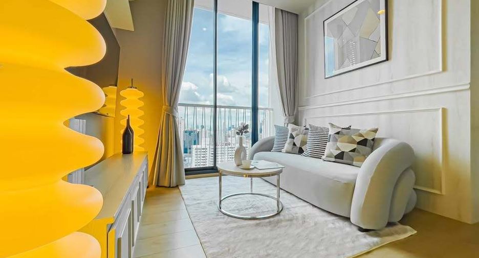 For rent 2 bedrooms condo in Watthana, Bangkok