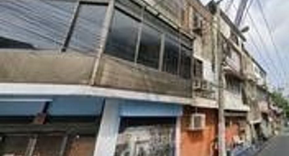 For sale and for rent retail Space in Din Daeng, Bangkok