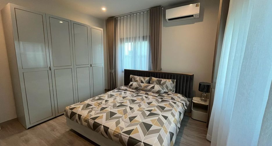 For rent 4 bedrooms house in Mueang Phuket, Phuket