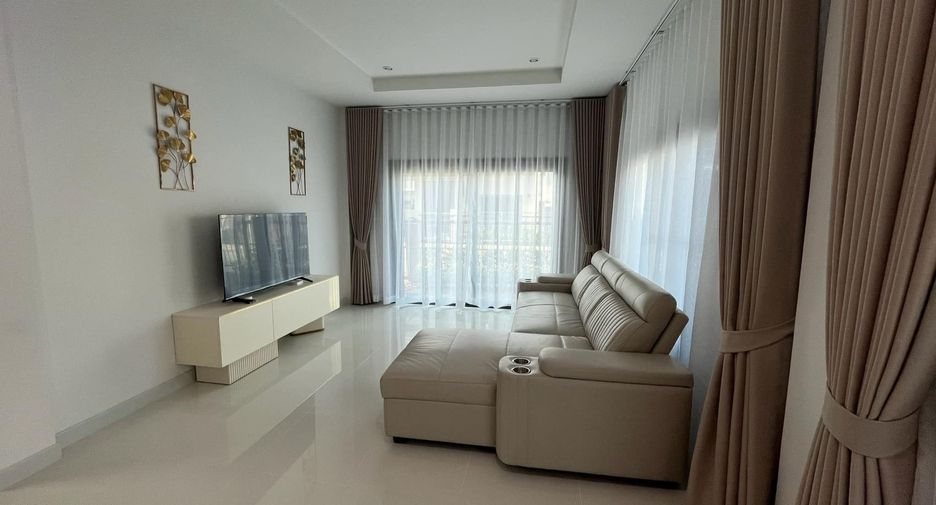 For rent 4 bedrooms house in Mueang Phuket, Phuket