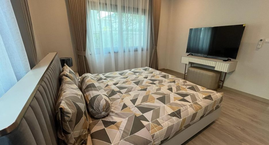 For rent 4 bedrooms house in Mueang Phuket, Phuket