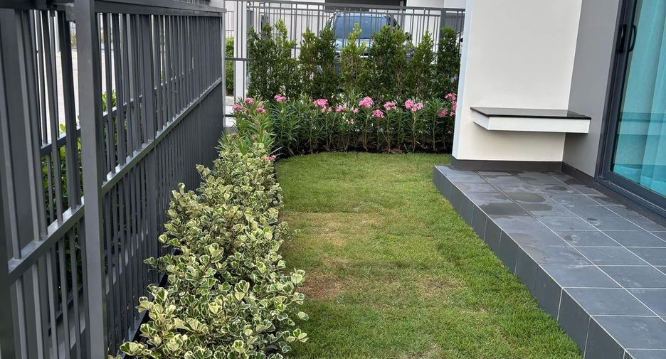 For rent 4 bedrooms house in Mueang Phuket, Phuket