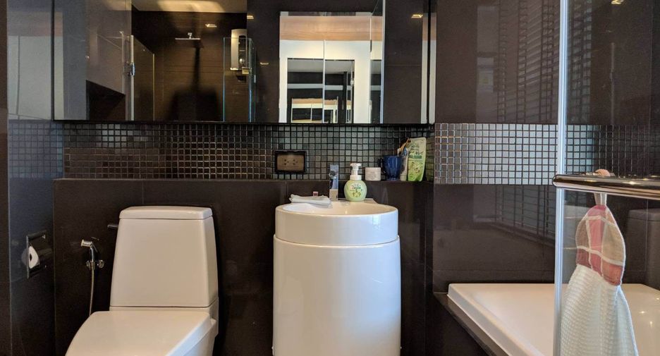For sale 2 bedrooms condo in Sathon, Bangkok