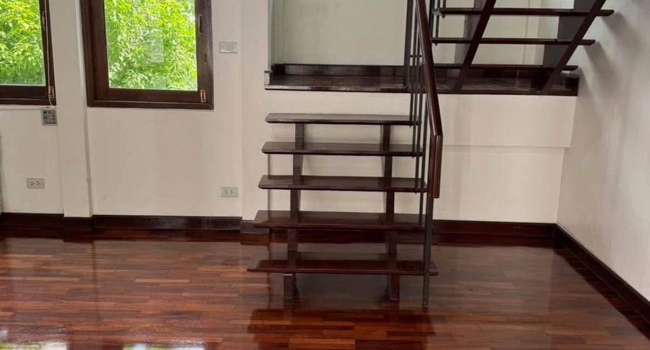 Casa en alquiler de 6 habitaciones en Chatuchak, Bangkok
