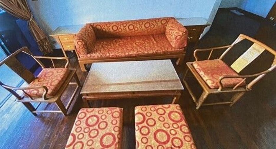 For sale 3 bedrooms condo in Watthana, Bangkok
