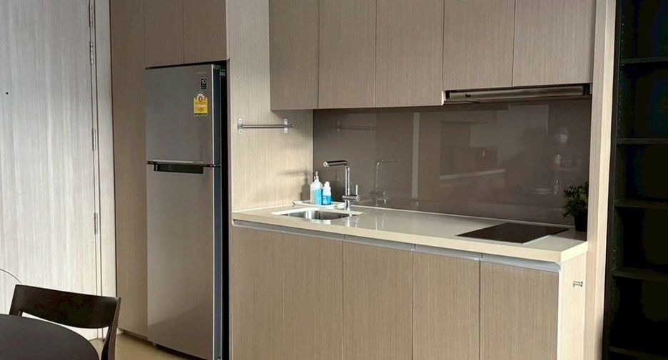 For rent 1 bed condo in Khlong Toei, Bangkok