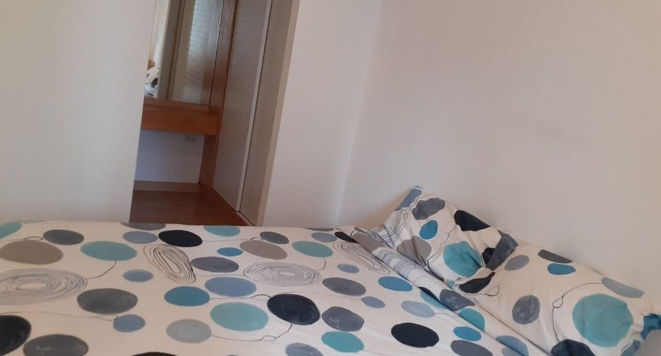 For rent 2 bedrooms apartment in Sathon, Bangkok