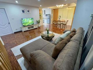 For rent 3 bedrooms condo in Huai Khwang, Bangkok