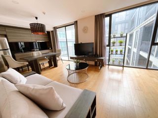 Condo en alquiler de 2 habitaciones en Pathum Wan, Bangkok