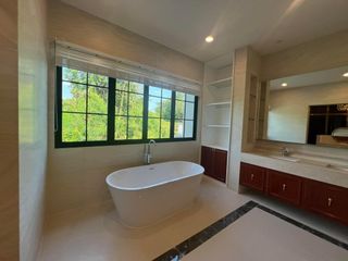 For sale 5 ベッドルーム house in Yan Nawa, Bangkok