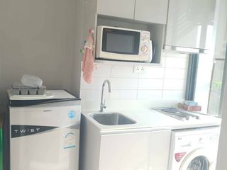 À vendre studio condo à Phra Khanong, Bangkok