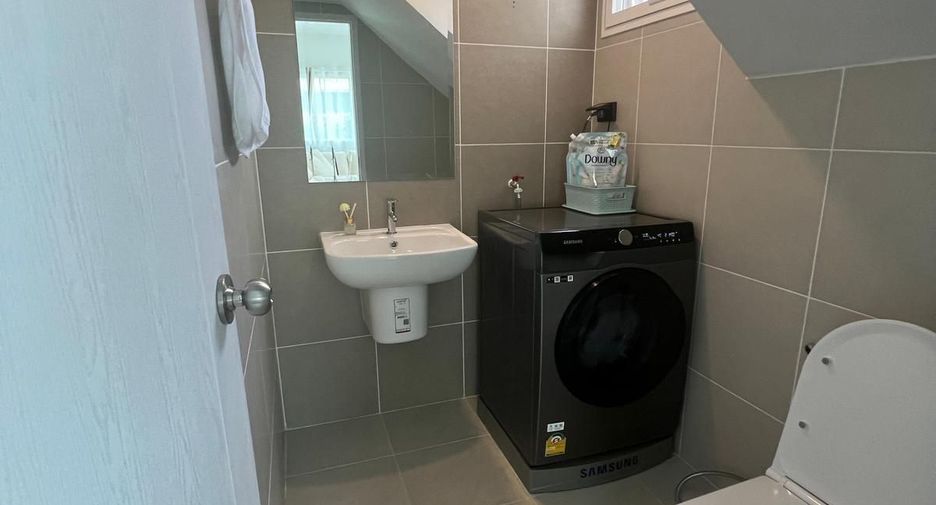Haus zur Miete mit 3 Zimmer in Mueang Phuket, Phuket