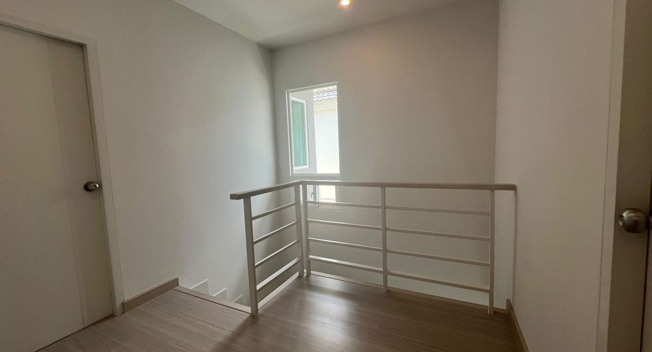 Haus zur Miete mit 3 Zimmer in Mueang Phuket, Phuket
