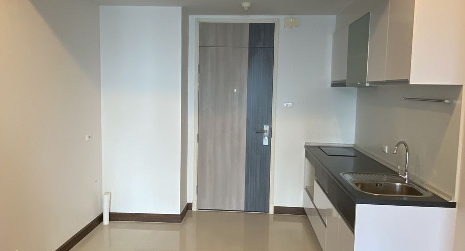 For sale 1 bed condo in Bang Kho Laem, Bangkok
