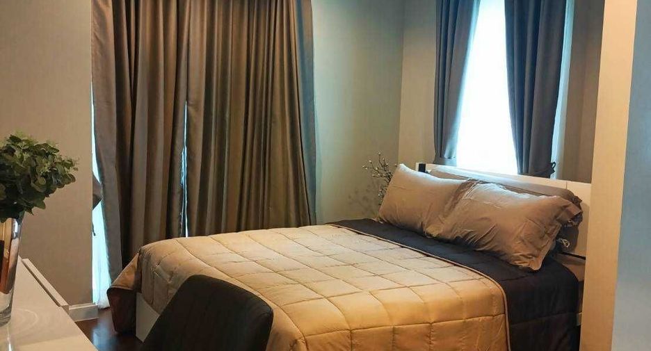 For rent 5 bedrooms condo in Huai Khwang, Bangkok