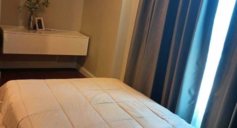 For rent 5 bedrooms condo in Huai Khwang, Bangkok