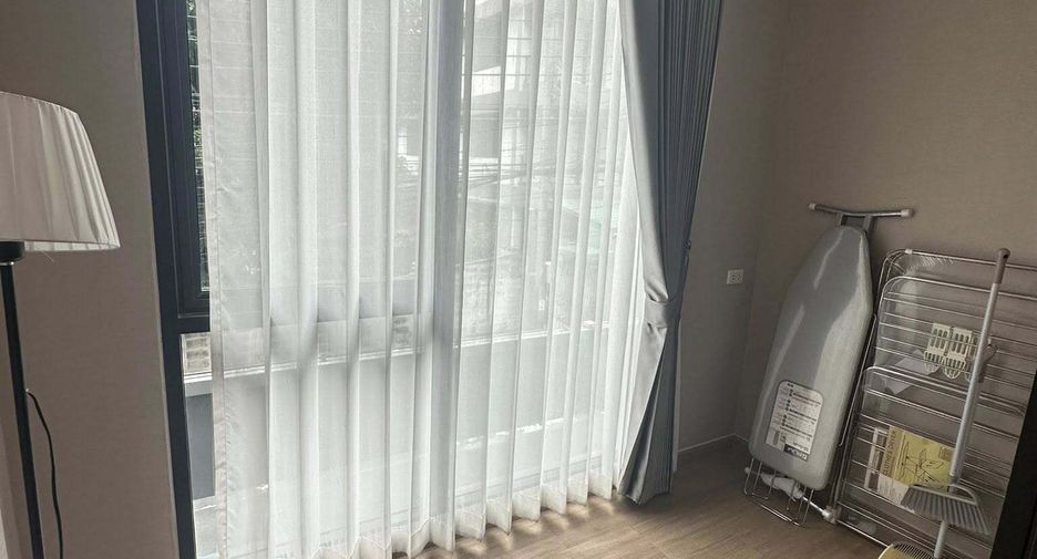Condo en alquiler de 1 habitaciones en Huai Khwang, Bangkok