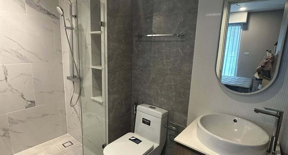 Condo en alquiler de 1 habitaciones en Huai Khwang, Bangkok
